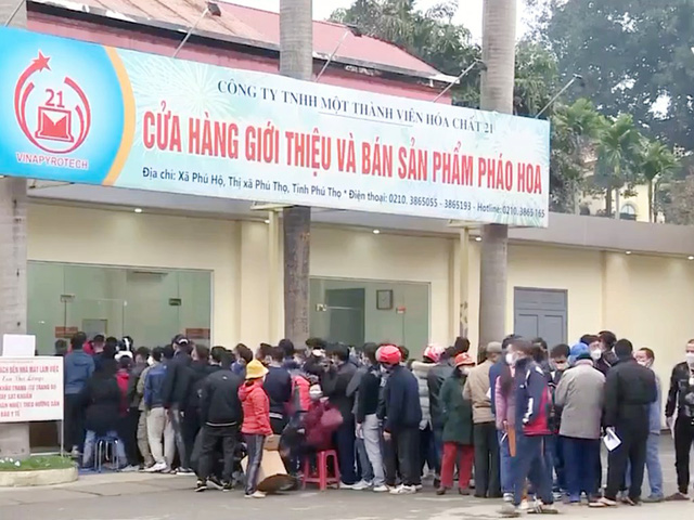 Tạm dừng bán một sản phẩm pháo hoa không tiếng nổ - Ảnh 2. Tạm dừng bán một sản phẩm pháo hoa không tiếng nổ - Ảnh 2.